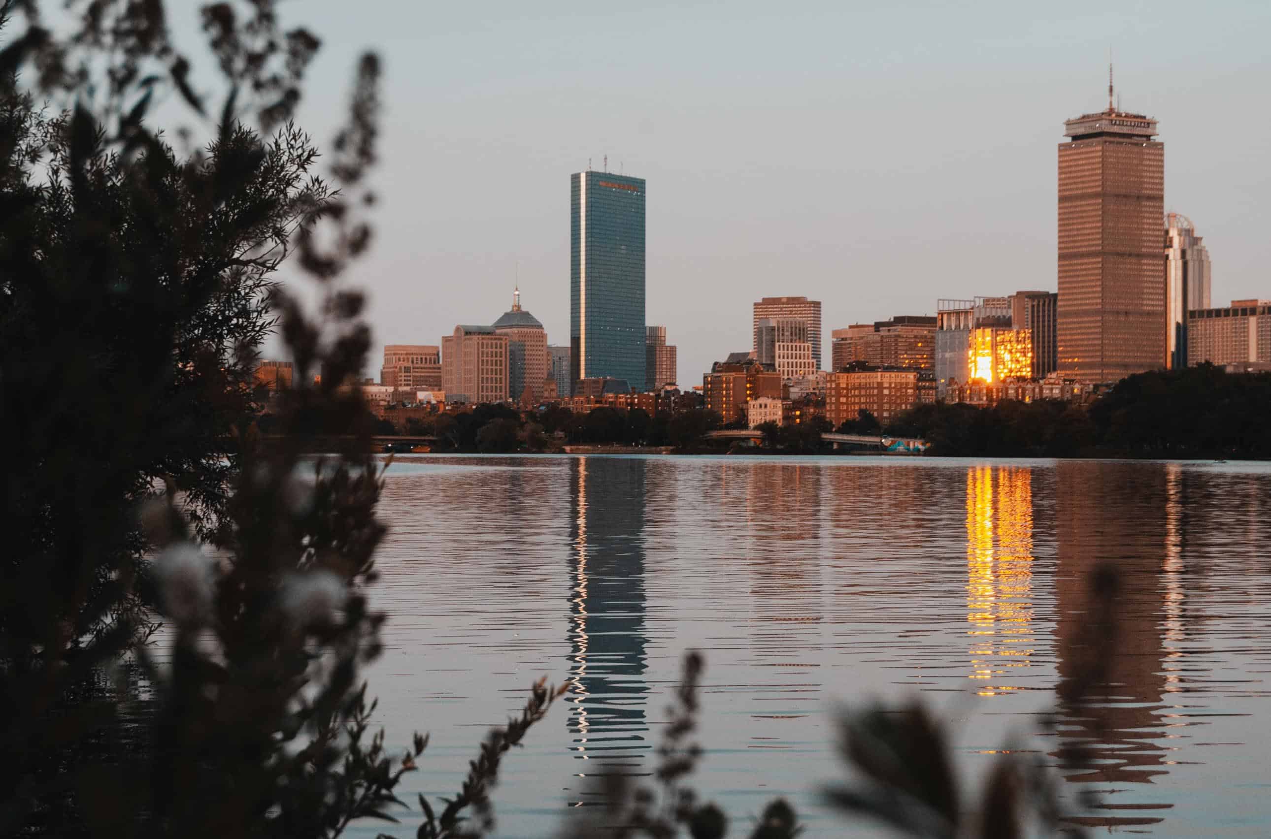 Apartments for rent near New England Conservatory of Music Boston Off